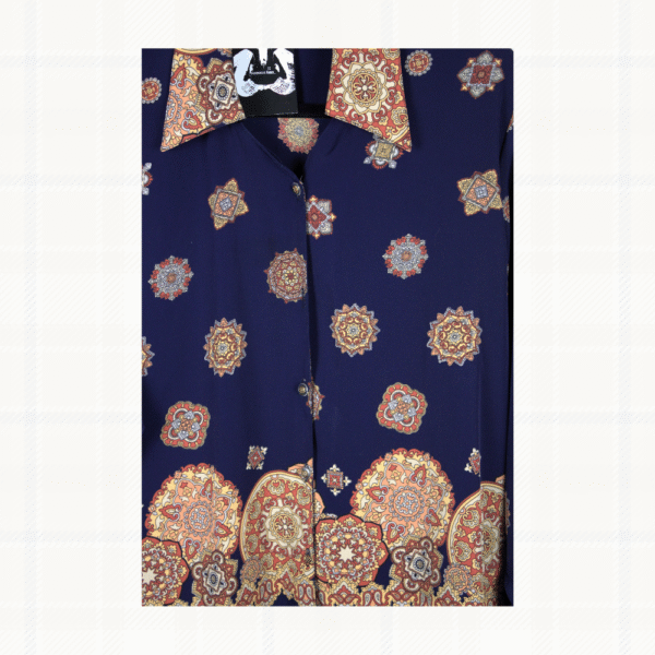 Camisa Azul con diseños